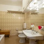 Andossi By Interhome דירה *